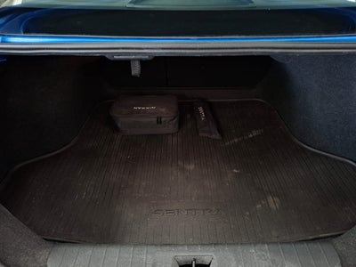 2025 Nissan SENTRA 4P SR PLATINUM BI-TONO L42.0 AUT