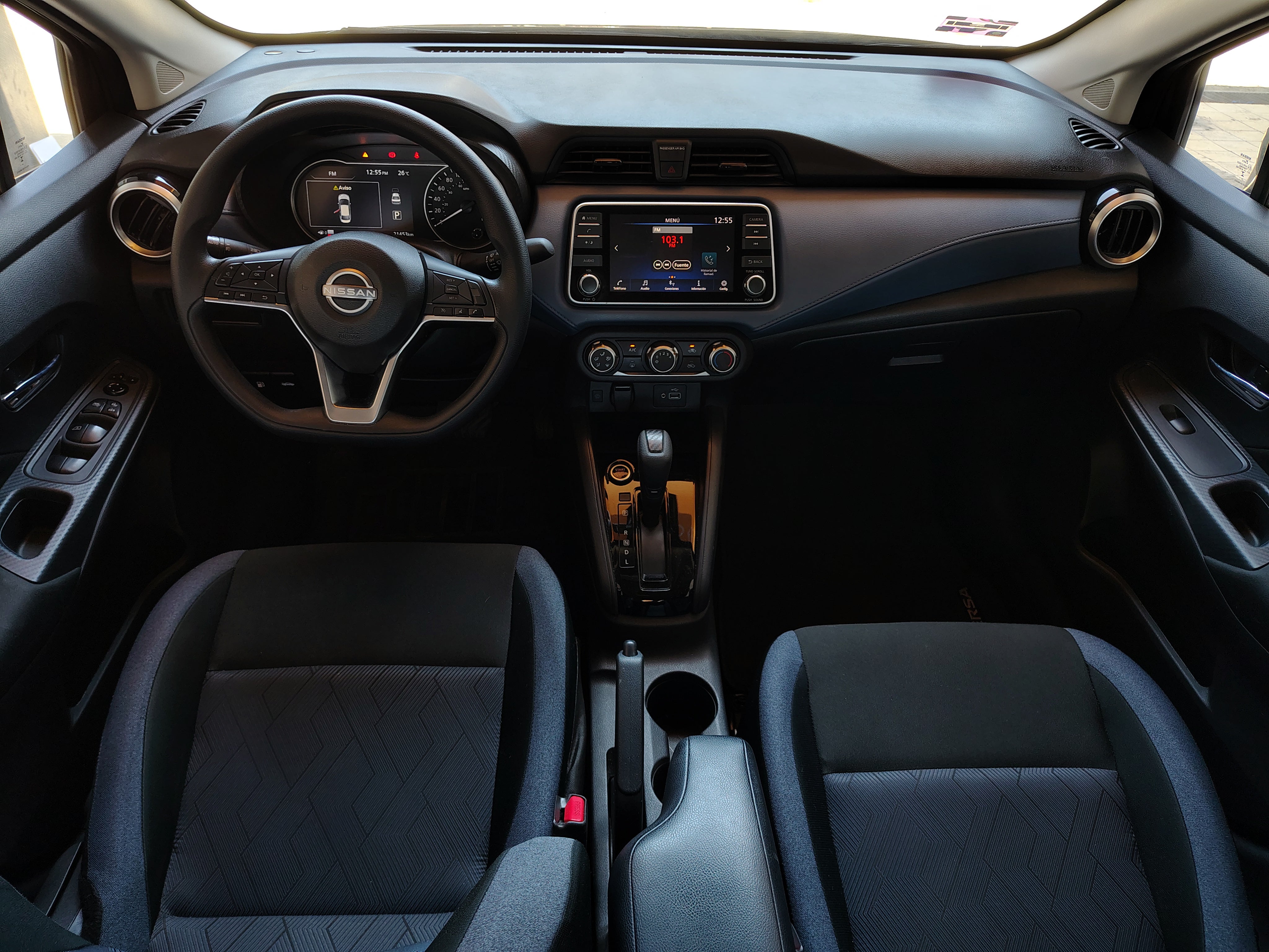 2025 Nissan VERSA 4P ADVANCE L41.6 AUT