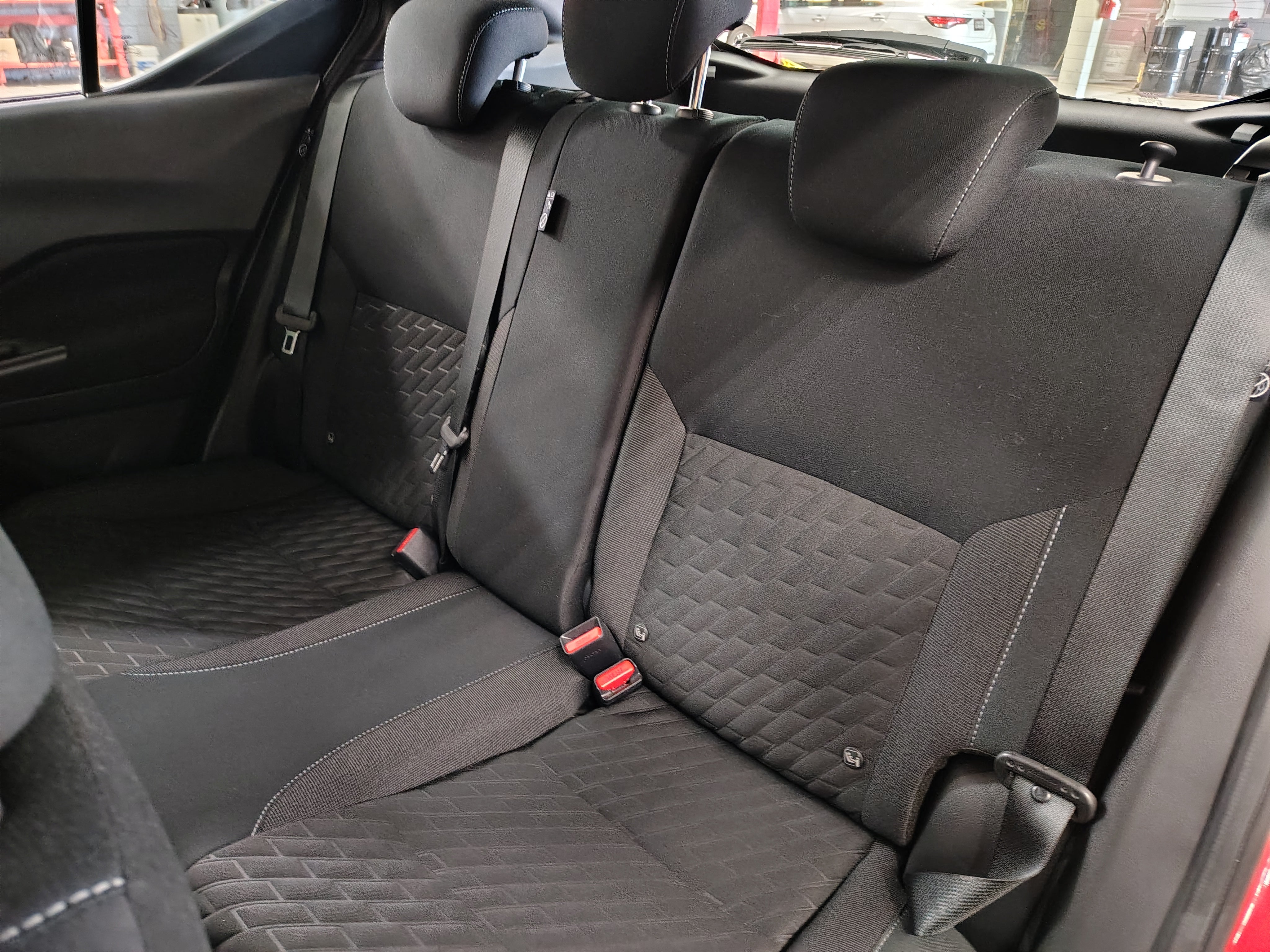 2025 Nissan KICKS 5P PLAY ADVANCE L41.6 AUT