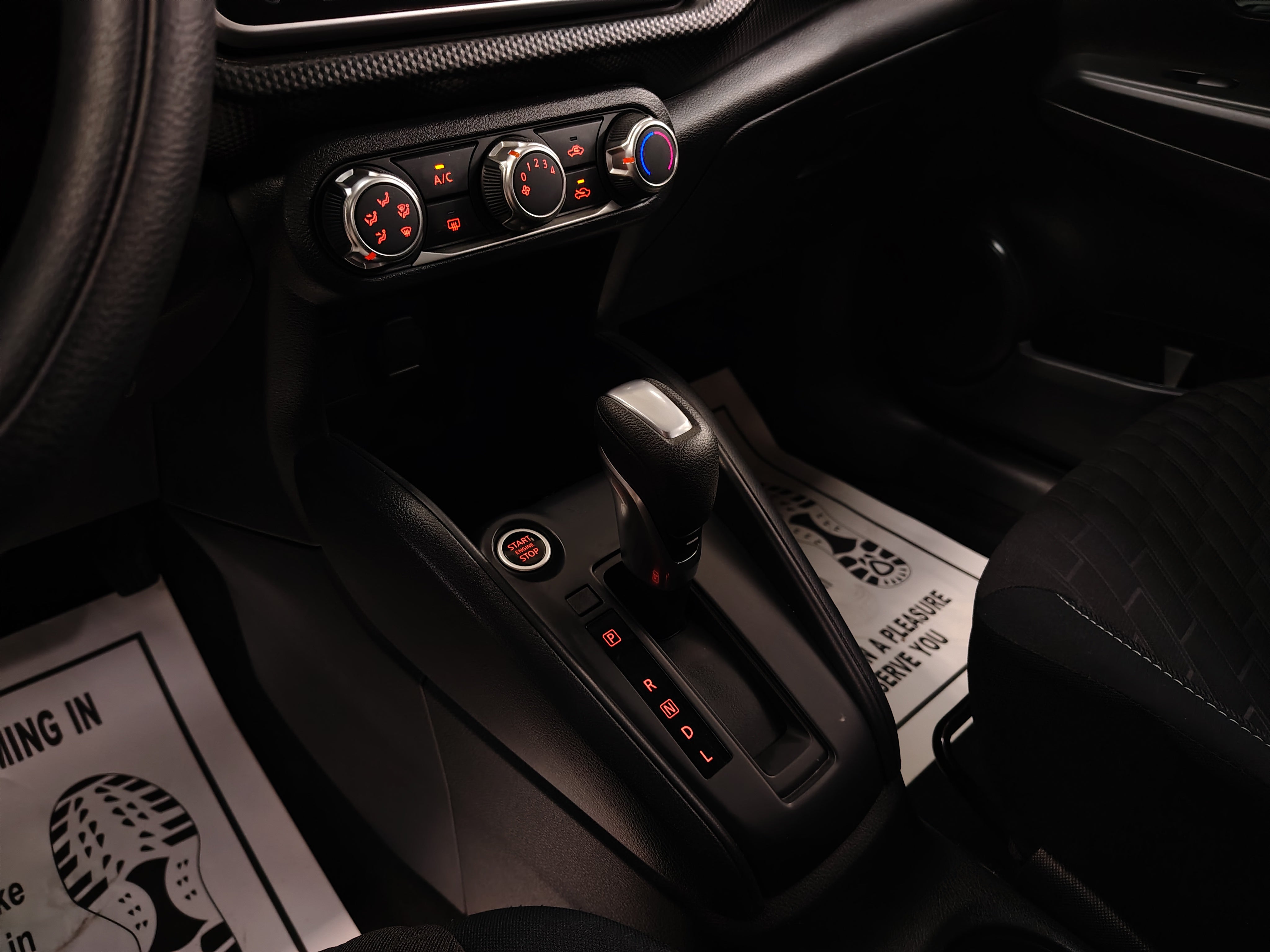 2025 Nissan KICKS 5P PLAY ADVANCE L41.6 AUT