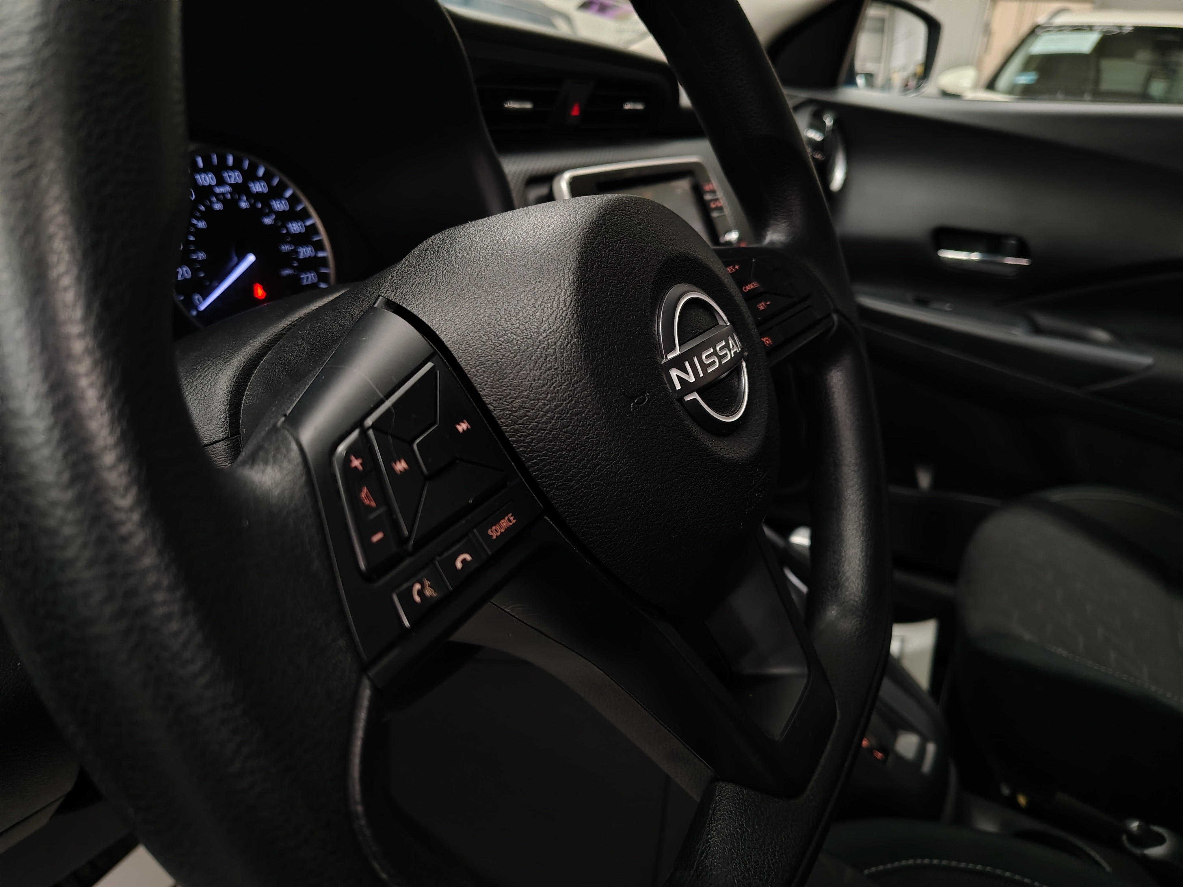 2025 Nissan KICKS 5P PLAY ADVANCE L41.6 AUT