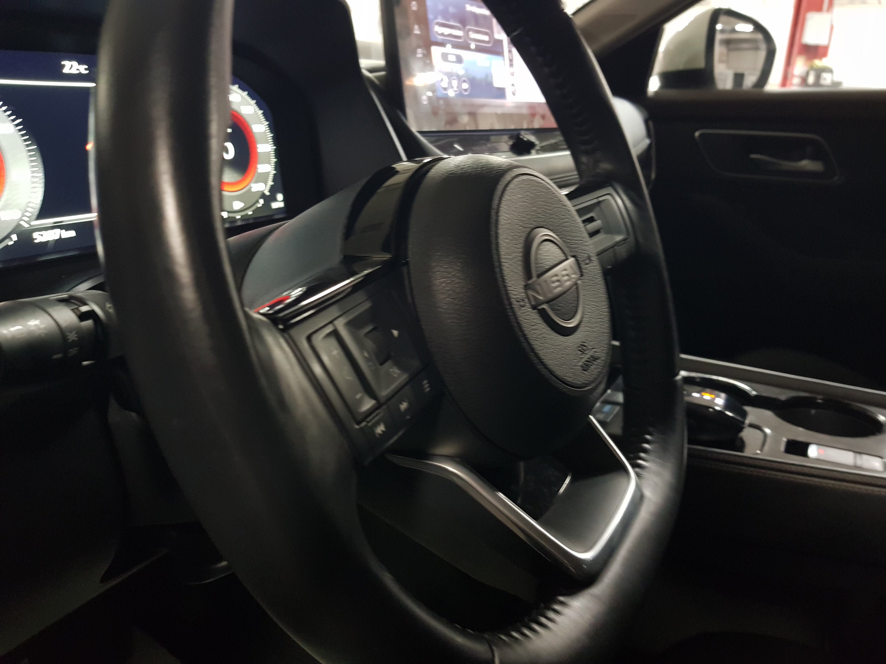 2023 Nissan X-TRAIL 5P PLATINUM E.POWER HEV L31.5 AUT