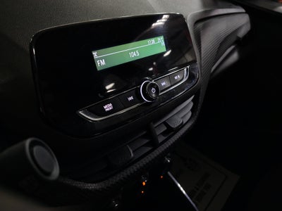 2023 Chevrolet ONIX A 4 PTS LS 13L TM5 AAC BA R-15