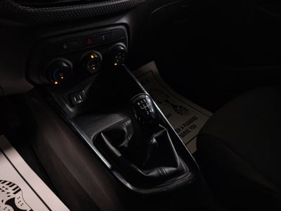 2023 Chevrolet ONIX A 4 PTS LS 13L TM5 AAC BA R-15