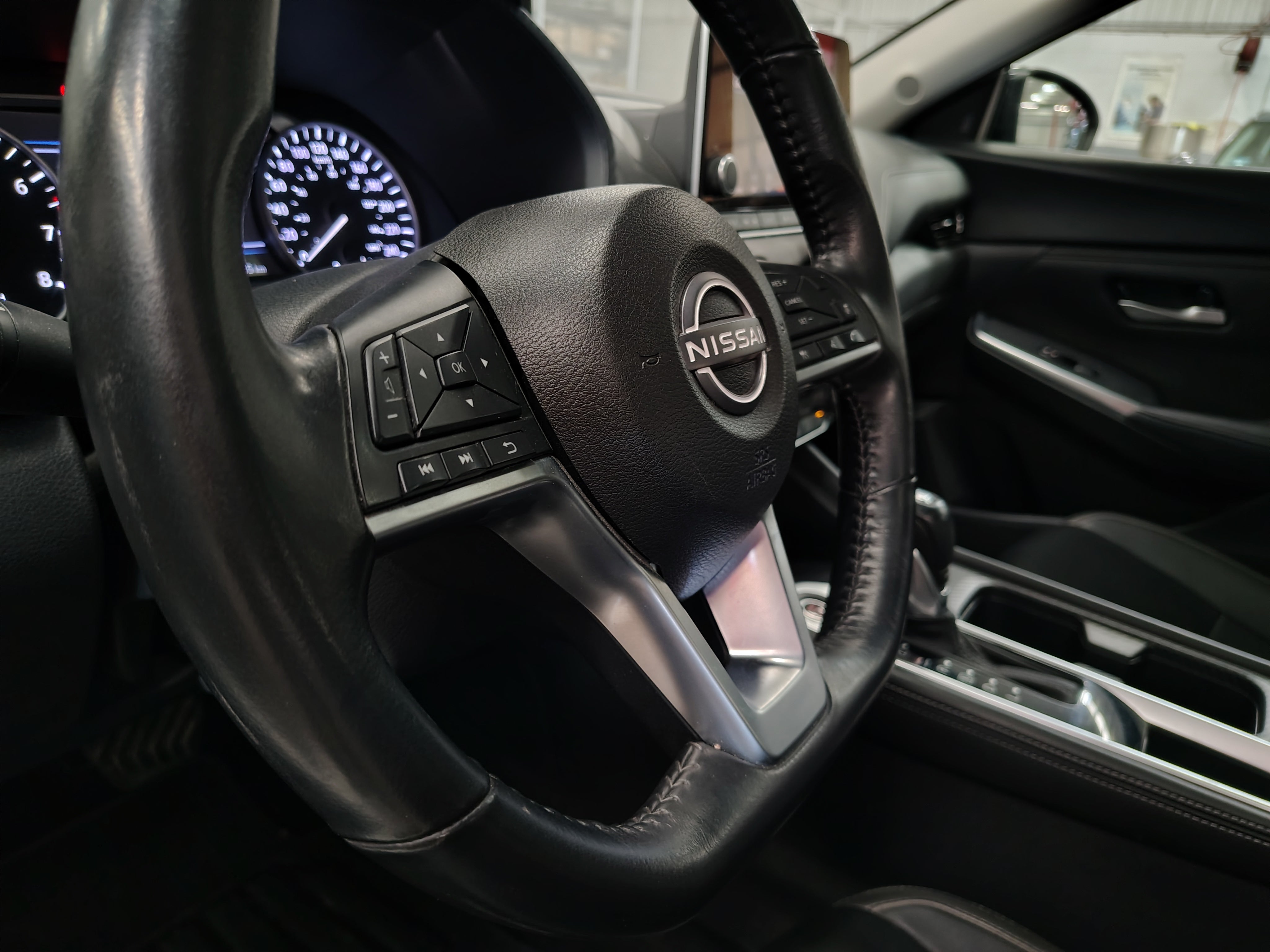 2024 Nissan SENTRA 4P SR PLATINUM L42.0 AUT