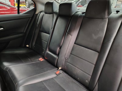 2023 Nissan SENTRA 4 PTS SR PLATINUM CVT AAC AUT ASTOS DEPORTIVOS BOSE PIEL NEGRA QC F LED RA-18